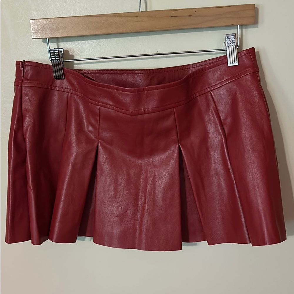 SHEIN Red Pleated Skater Mini Skirt for Night Out large nwot